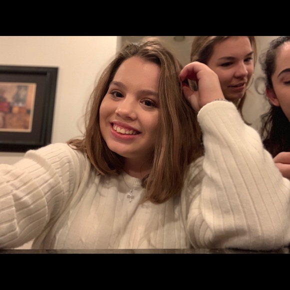 Meet your Posher, Lydia - Picture 3 of 4